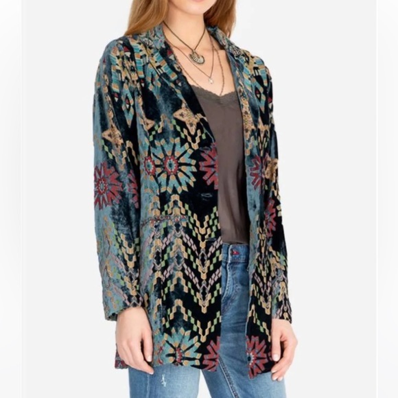 Johnny Was | Alika Velvet Silk Blazer - Picture 3 of 11